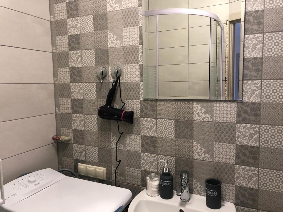 Cosy flat in the city centre Chernihiv Ngoại thất bức ảnh